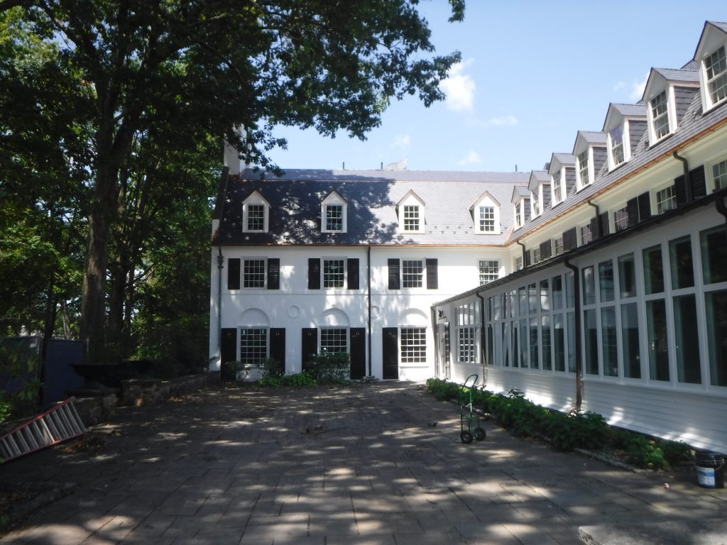 side view of Nittany Lion Inn